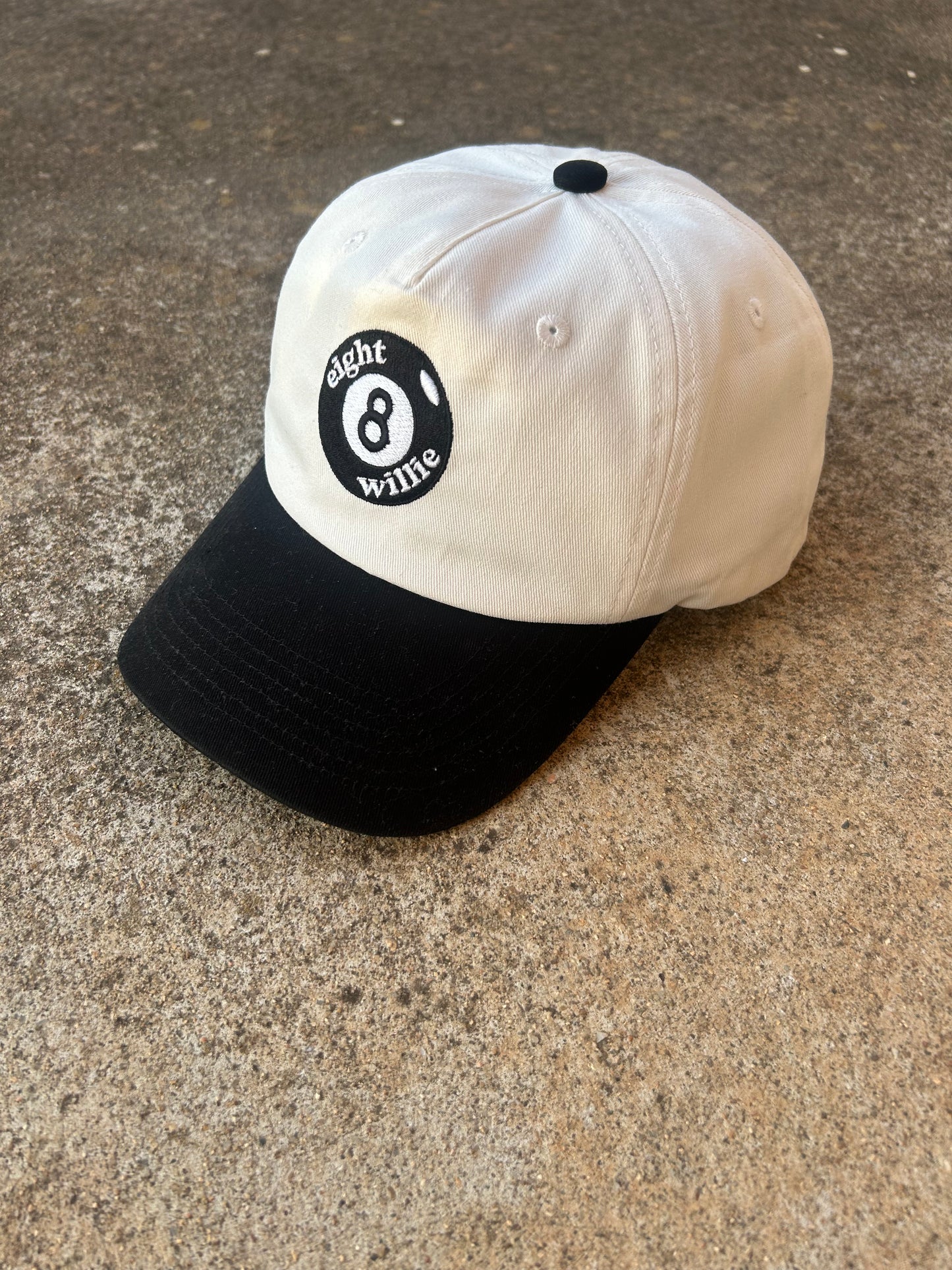 Eight Willie 8 ball Cap